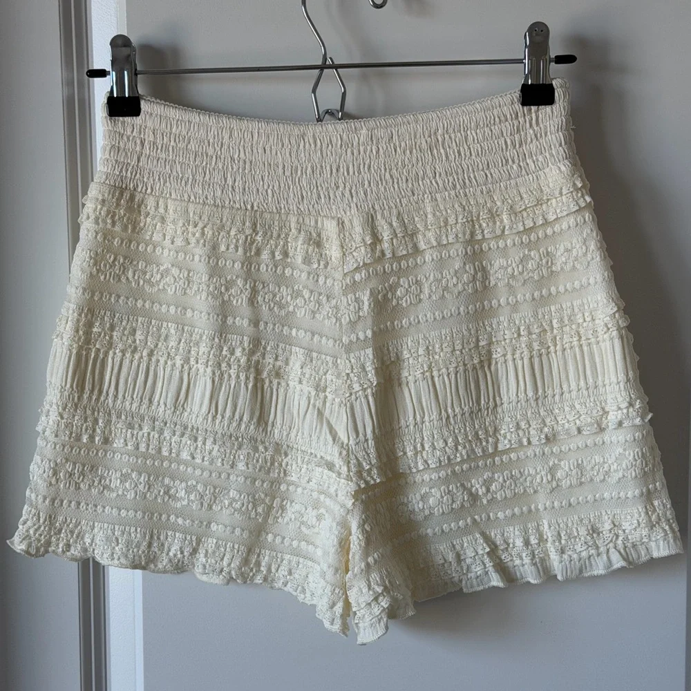 La Peche High-Rise Stretch Cream Lace Shorts - Romantic Lined Elastic Waist